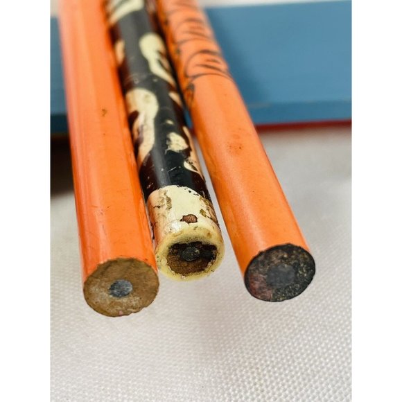 Vintage 3 - 1 Pumpkin Berol, 1 Glow Skull Pentech, 1 Orange Halloween Pencils - Picture 7 of 11
